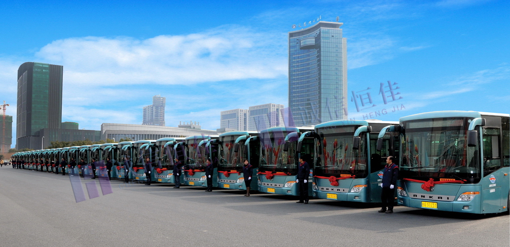 四川175臺(tái)公交車(chē)路牌、報(bào)站器、LED導(dǎo)程圖安裝交車(chē)儀式！